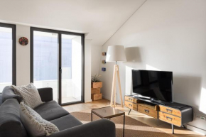 JOIVY Bairro Alto 2-BR Apartment with Large Terrace